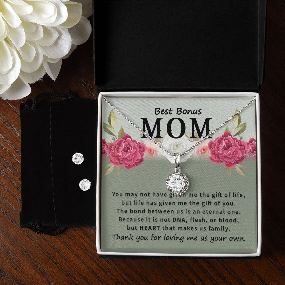 Mom Solitaire Jewelry Set-The gift of you | Custom Heart Design