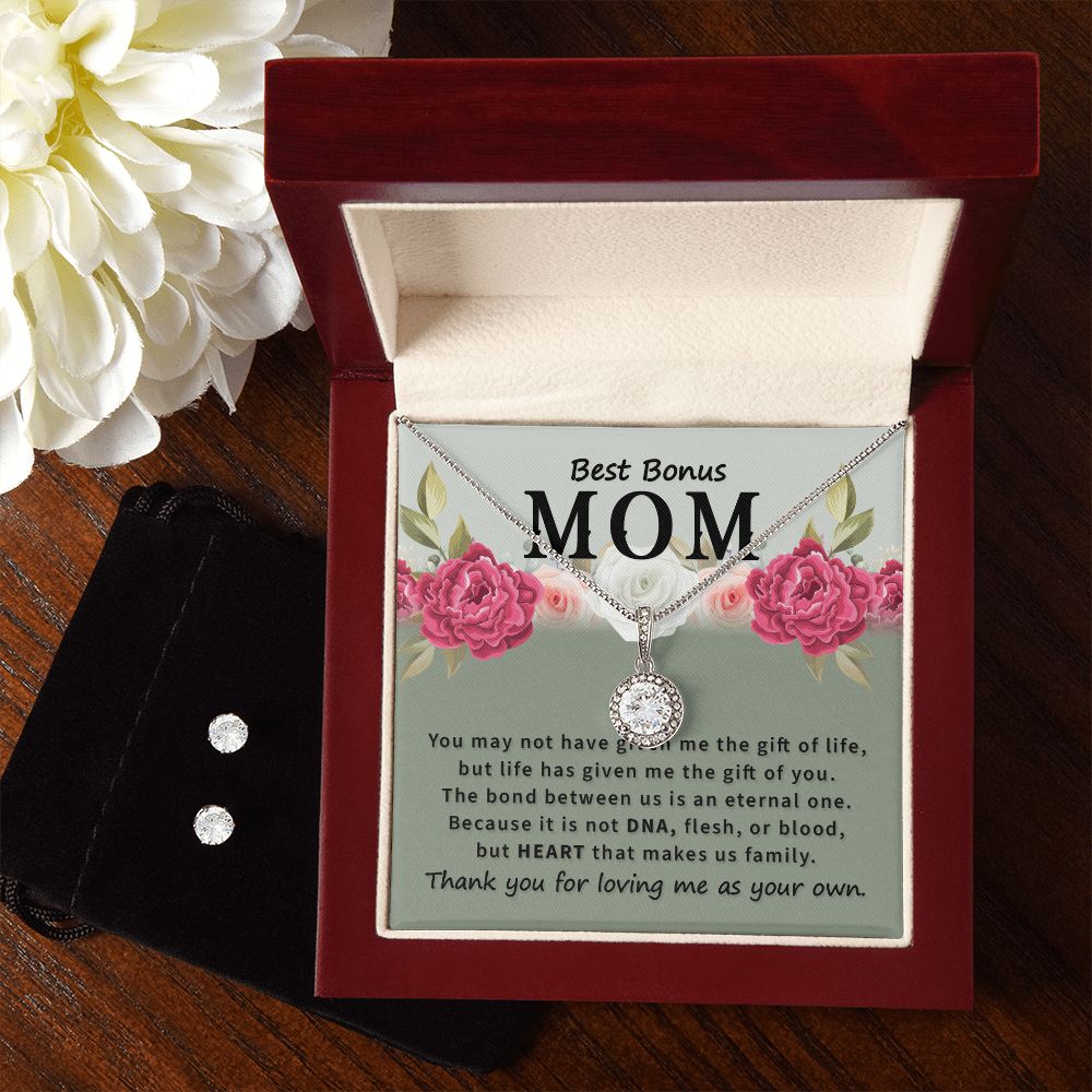 Mom Solitaire Jewelry Set-The gift of you | Custom Heart Design