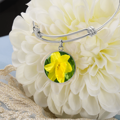 Birth Flower- December Narcissus Bracelet - Custom Heart Design