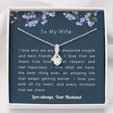Alluring Beauty Solitaire Necklace for Wife | Custom Heart Design