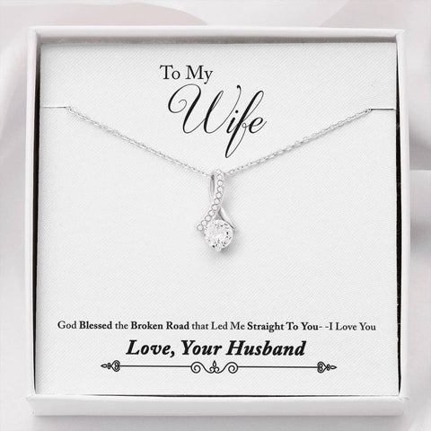 Alluring Beauty Solitaire Necklace for Wife | Custom Heart Design