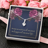 Alluring Beauty Solitaire Necklace for Women | Custom Heart Design