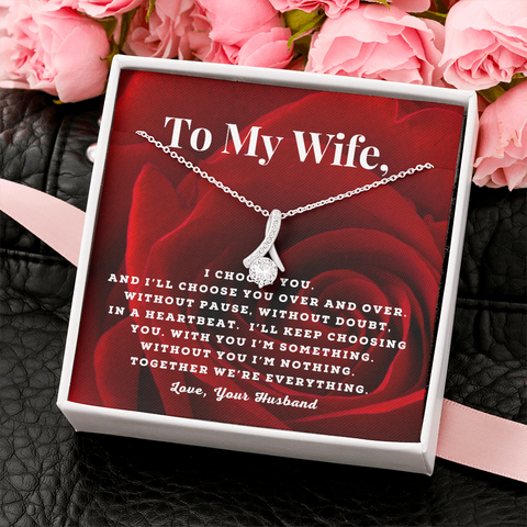 Alluring Beauty Solitaire Necklace for wife | Custom Heart Design
