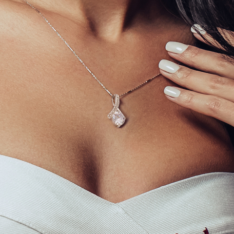 Alluring Beauty Solitaire Necklace | Custom Heart Design